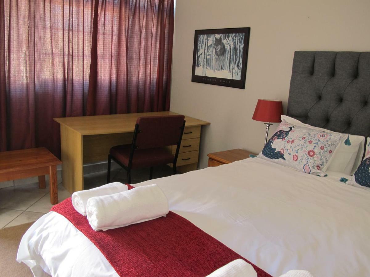 Field'S Rest Bed & Breakfast Port Elizabeth Bagian luar foto