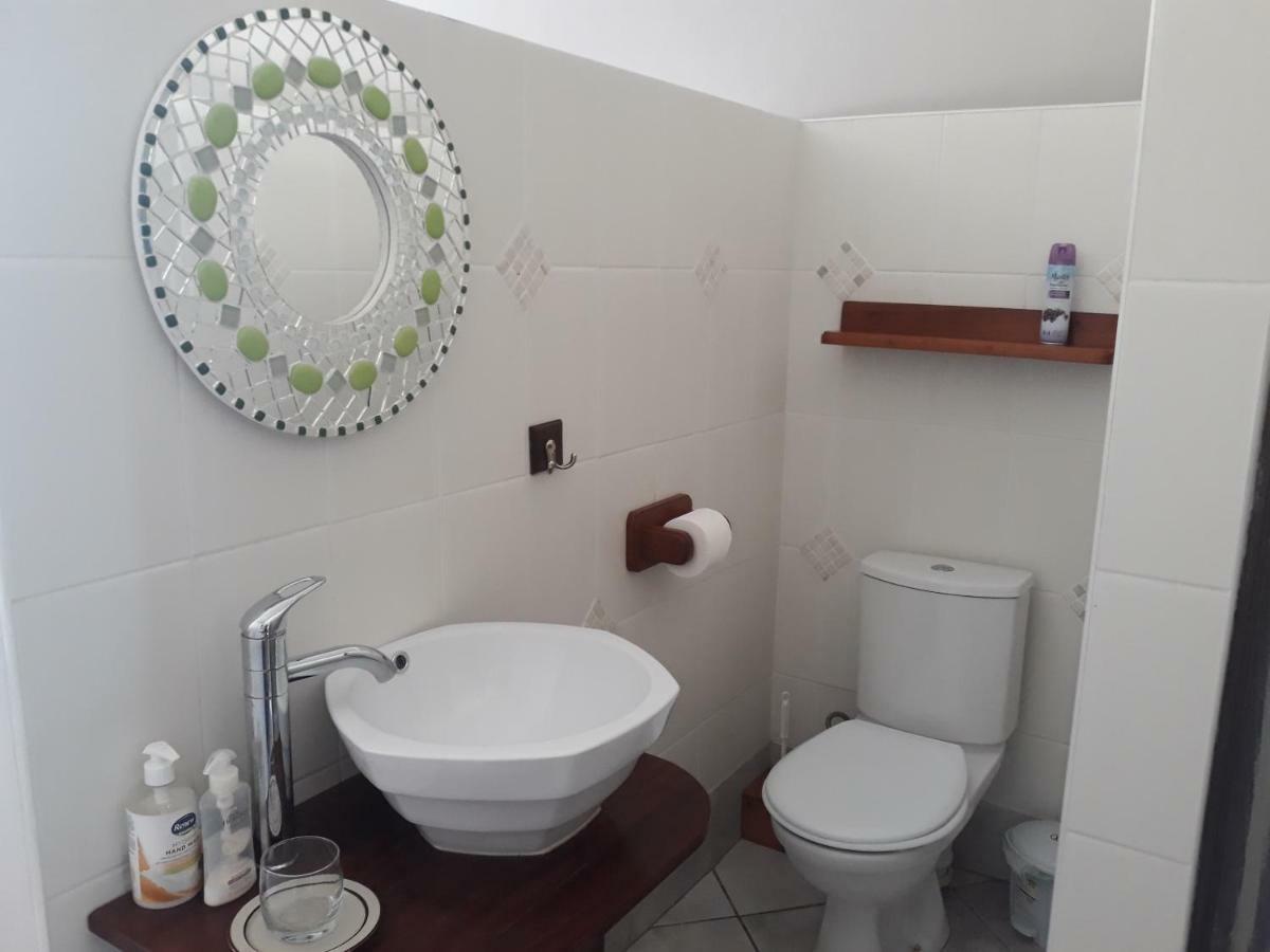 Field'S Rest Bed & Breakfast Port Elizabeth Bagian luar foto